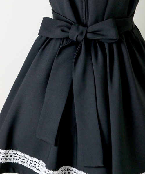 Catherine Cottage(キャサリンコテージ)の「アリス刺繍ボレロマルグレーテワンピーススーツ(スーツセット・キッズ・ブラック・130/120/110)」の11枚目の写真