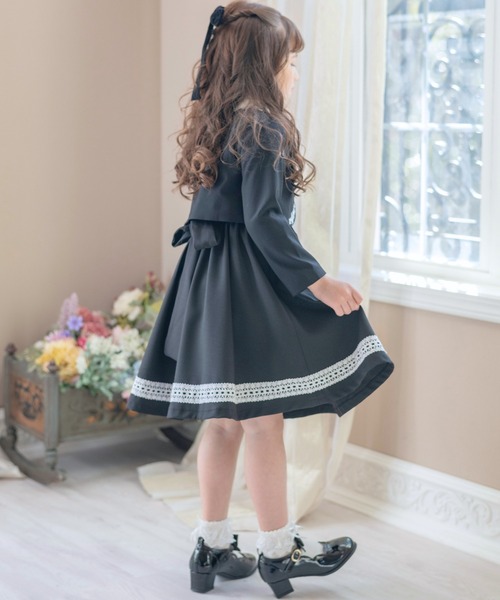 Catherine Cottage(キャサリンコテージ)の「アリス刺繍ボレロマルグレーテワンピーススーツ(スーツセット・キッズ・ブラック・130/120/110)」の16枚目の写真