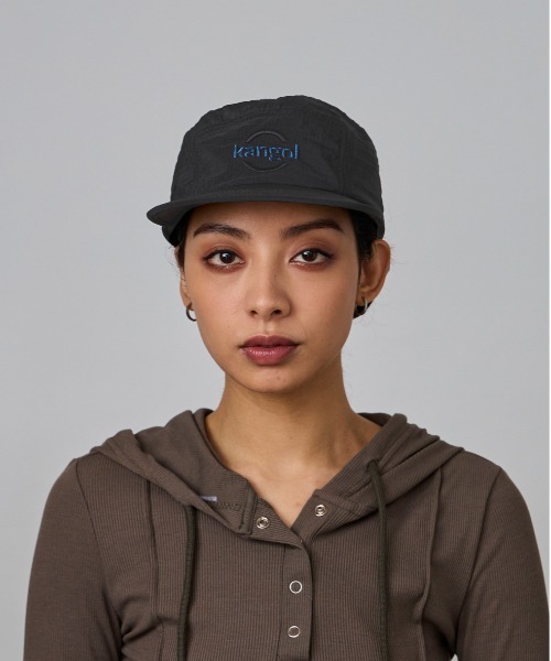 KANGOL（カンゴール）の「KANGOL KANGOL JOCKEY CAP / カンゴール（キャップ・レディース・グレー/ブルー/ブラック・ONE SIZE）」の5枚目の写真
