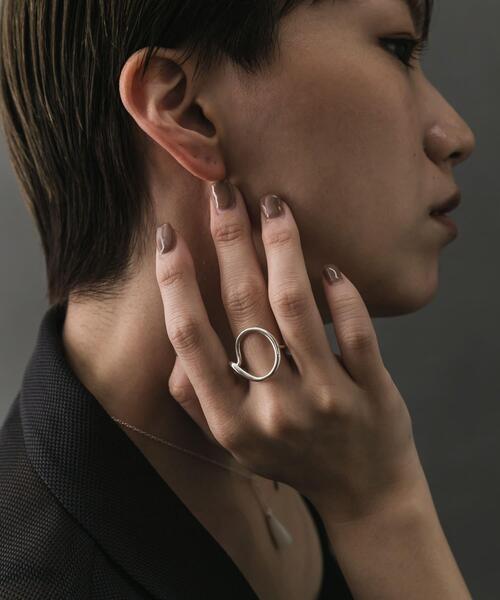 SMELLY(スメリー)の「SMELLY so’ loosely circle ring(リング・レディース・シルバー・11)」の10枚目の写真