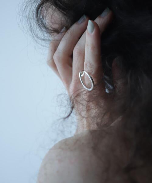 SMELLY(スメリー)の「SMELLY so’ loosely circle ring(リング・レディース・シルバー・11)」の16枚目の写真