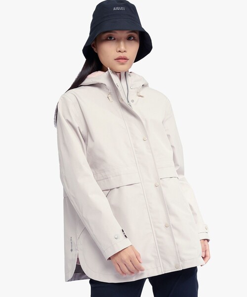 AIGLE（エーグル）の「防水 防風 透湿 GORE-TEX ゴアテックス フィッシュテールフーデッドジャケット RP（マウンテンパーカー・レディース・ブラック/ホワイト/グレー・40/34/36/38）」の6枚目の写真