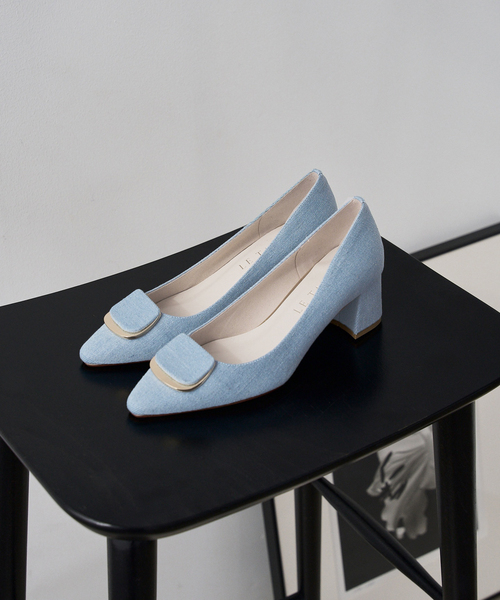 LE TALON（ルタロン）の「5.5cmオーバルプレートパンプス（パンプス・レディース・アイボリー/サックスブルー/ブラック×ブラック・22cm/22.5cm/23cm/23.5cm/24cm/24.5cm/25cm）」の3枚目の写真