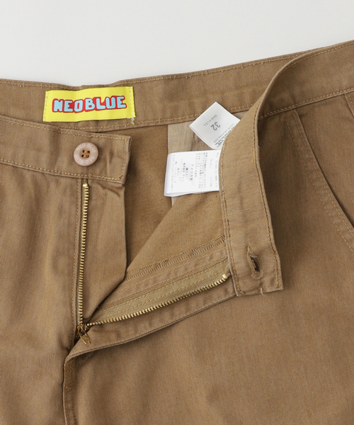 417 EDIFICE（フォーワンセブンエディフィス）の「NEO BLUE / ネオブルー Baggy Chino Pants NB-001（チノパンツ・メンズ・ベージュ・32/34）」の5枚目の写真