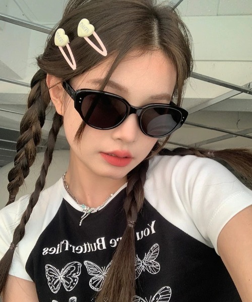 E&C closet…(イーアンドシークローゼット)の「カラーサングラス(サングラス・レディース・ホワイト/ブラック/アイボリー・FREE)」の6枚目の写真