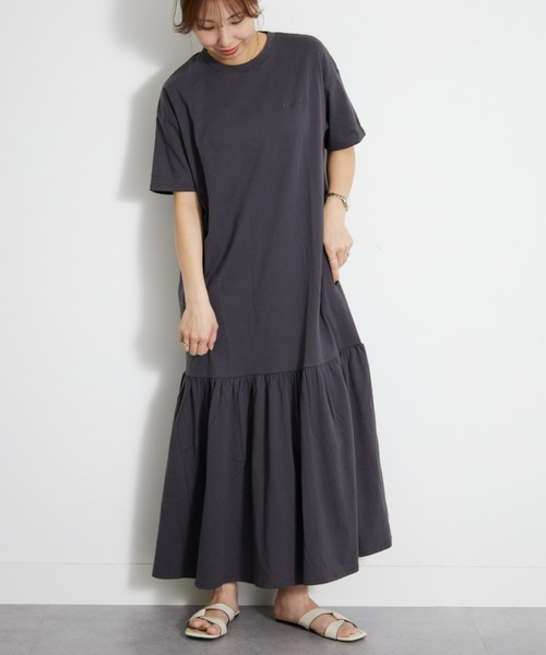 Champion(チャンピオン)の「<champion/UNDOVE>【UVカット/吸水速乾/ストレッチ/接触冷感/ゆったりワンピ/ギャザーワンピ/チャンピオン/スポーティーウェア/カジュアル/シンプル】ギャザーワンピース(ワンピース・レディース・ネイビー/グリーン/ブラック・MEDIUM/LARGE/X-LARGE)」の4枚目の写真