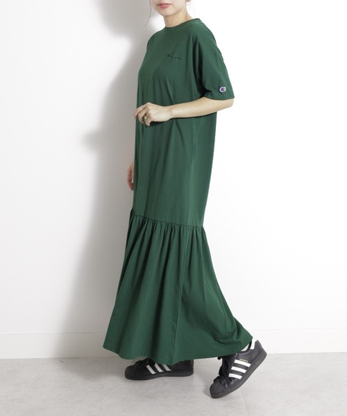 Champion(チャンピオン)の「<champion/UNDOVE>【UVカット/吸水速乾/ストレッチ/接触冷感/ゆったりワンピ/ギャザーワンピ/チャンピオン/スポーティーウェア/カジュアル/シンプル】ギャザーワンピース(ワンピース・レディース・ネイビー/グリーン/ブラック・MEDIUM/LARGE/X-LARGE)」の6枚目の写真