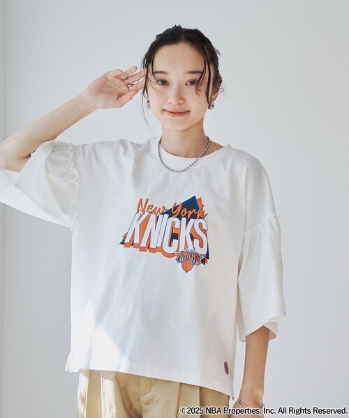 coen(コーエン)の「NBA別注 フレアスリーブロゴプリントTシャツ(Tシャツ/カットソー・レディース・オフホワイト/ライトグレー/ダークグレー/コバルトブルー・M/L)」の6枚目の写真