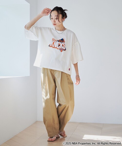 coen(コーエン)の「NBA別注 フレアスリーブロゴプリントTシャツ(Tシャツ/カットソー・レディース・オフホワイト/ライトグレー/ダークグレー/コバルトブルー・M/L)」の9枚目の写真