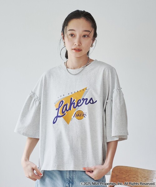 coen(コーエン)の「NBA別注 フレアスリーブロゴプリントTシャツ(Tシャツ/カットソー・レディース・オフホワイト/ライトグレー/ダークグレー/コバルトブルー・M/L)」の12枚目の写真