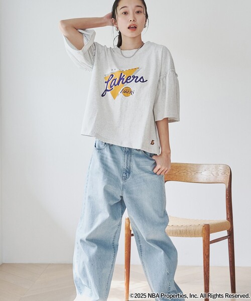 coen(コーエン)の「NBA別注 フレアスリーブロゴプリントTシャツ(Tシャツ/カットソー・レディース・オフホワイト/ライトグレー/ダークグレー/コバルトブルー・M/L)」の16枚目の写真