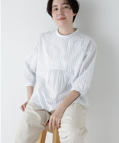 human woman(ヒューマンウーマン)の「◆ドビーストライプブラウス(シャツ/ブラウス・レディース・ケリーグリーン/ベージュ系その他3/ホワイト系その他3・MEDIUM)」の3枚目の写真