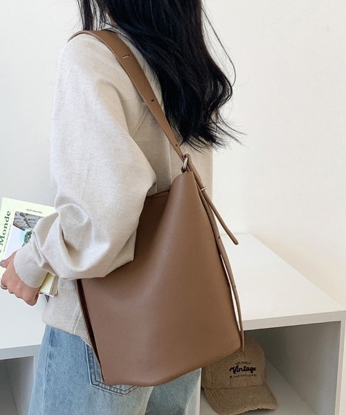 Doux Belle（ドゥーベル）の「ショルダーバッグ（ショルダーバッグ・レディース・ブラウン/オフホワイト/ライトブラウン/ブラック・FREE）」の8枚目の写真