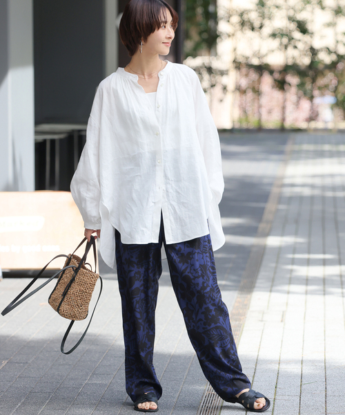 JOURNAL STANDARD relume(ジャーナルスタンダード レリューム)の「カラーリネンギャザーブラウス(シャツ/ブラウス・レディース・ブルー系その他/ホワイト・FREE)」の3枚目の写真