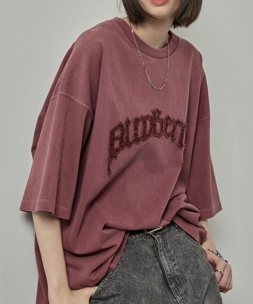 Alfred Alex(アルフレッドアレックス)の「【Alfred Alex】ヴィンテージ加工ピグメントロゴパッチTシャツ(Tシャツ/カットソー・メンズ・グレイッシュブルー/ブラック/ワイン/ダークブラウン/ブラック系/ブルー系・M/L)」の6枚目の写真