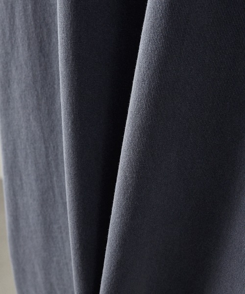 Alfred Alex(アルフレッドアレックス)の「【Alfred Alex】ヴィンテージ加工ピグメントロゴパッチTシャツ(Tシャツ/カットソー・メンズ・グレイッシュブルー/ブラック/ワイン/ダークブラウン/ブラック系/ブルー系/ブラック系2/ネイビー/ブラック系3・M/L)」の22枚目の写真