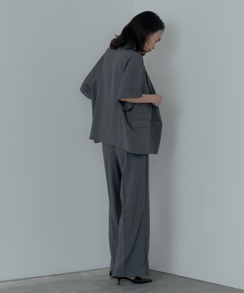 GALLEST(ギャレスト)の「【セットアップ対応】イージーダブルブレスト半袖ジャケット(テーラードジャケット・レディース・キャメル/ブラック/チャコールグレー/ブラウン系1/チャコール・36/38)」の14枚目の写真