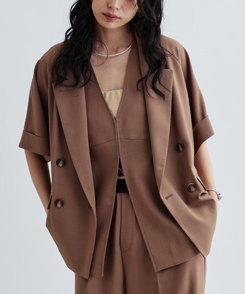 GALLEST(ギャレスト)の「【セットアップ対応】イージーダブルブレスト半袖ジャケット(テーラードジャケット・レディース・キャメル/ブラック/チャコールグレー/ブラウン系1/チャコール・36/38)」の22枚目の写真