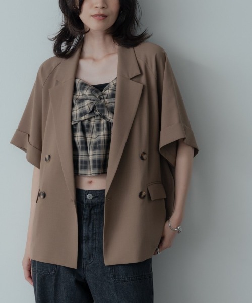 GALLEST(ギャレスト)の「【セットアップ対応】イージーダブルブレスト半袖ジャケット(テーラードジャケット・レディース・キャメル/ブラック/チャコールグレー/ブラウン系1/チャコール・36/38)」の4枚目の写真