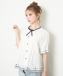 TITTY&CO.（ティティーアンドコー）の「配色リボン付きピンタックブラウス（シャツ/ブラウス・レディース）」