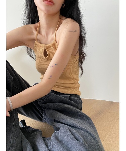 Didot.showroom（ディドット ショールーム）の「スクエアホルターカップキャミソール（キャミソール・レディース・アイボリー/ブラック/スカイブルー/イエロー・FREE）」の4枚目の写真