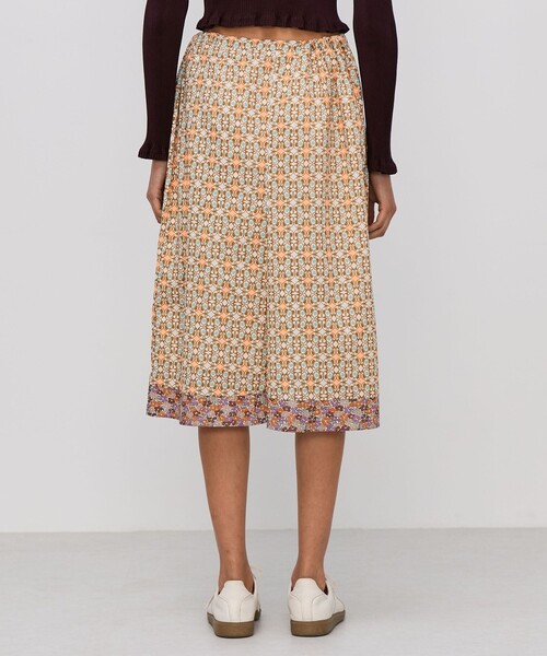 BACCA(バッカ)の「サマーリバティ コットンフレアスカート(スカート・レディース・ベージュ系その他/ブルー系その他・36)」の6枚目の写真