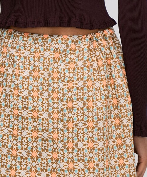 BACCA(バッカ)の「サマーリバティ コットンフレアスカート(スカート・レディース・ベージュ系その他/ブルー系その他・36)」の8枚目の写真