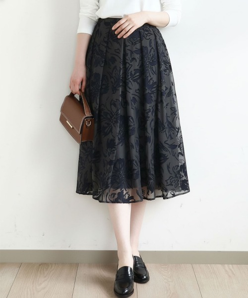 オフオン（OFUON）/花柄シアーフレアースカート/洗える 花柄シアーフレアースカート/洗える（スカート）｜OFUON（オフオン）の