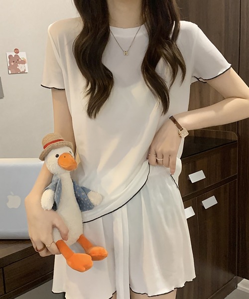 Girly Doll（ガーリードール）の「ルームウェア パイピング半袖トップス&ショートパンツ 上下2点セット（ルームウェア/パジャマ・レディース・ホワイト/ピンク/パープル/ブラック/カーキ・FREE）」の2枚目の写真