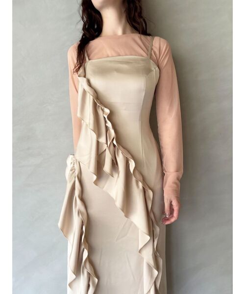 LAGUNAMOON(ラグナムーン)の「LADYアシンメトリーフリルキャミドレス 結婚式 お呼ばれ(ドレス・レディース・ブラック/ベージュ・SMALL/MEDIUM)」の4枚目の写真