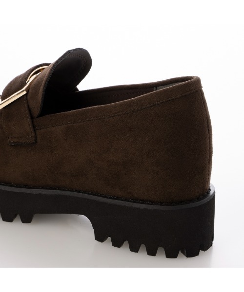 EVOL（イーボル）の「【晴雨兼用(一部カラー除く)・インヒール入り】トラックソールバックルローファー IZ5804（レインシューズ・レディース・ブラウン/ブラック/ブラック系その他・22.5cm/23.0cm/23.5cm/24.0cm/22.0cm/24.5cm/25.0cm）」の10枚目の写真