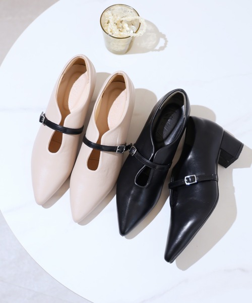 VIVIAN（ヴィヴィアン）の「履きごこちやみつき感激 ポインテッドトゥスリットストラップ4cmヒールパンプス（パンプス・レディース・ブラック/ナチュラル・23/24/25/26/22/25.5/22.5/24.5/23.5/21.5）」の3枚目の写真