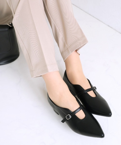 VIVIAN（ヴィヴィアン）の「履きごこちやみつき感激 ポインテッドトゥスリットストラップ4cmヒールパンプス（パンプス・レディース・ブラック/ナチュラル・23/24/25/26/22/25.5/22.5/24.5/23.5/21.5）」の11枚目の写真