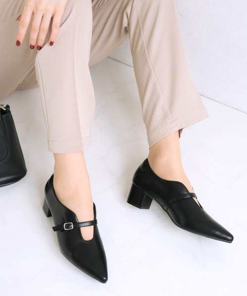 VIVIAN（ヴィヴィアン）の「履きごこちやみつき感激 ポインテッドトゥスリットストラップ4cmヒールパンプス（パンプス・レディース・ブラック/ナチュラル・23/24/25/26/22/25.5/22.5/24.5/23.5/21.5）」の10枚目の写真