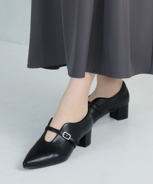 VIVIAN（ヴィヴィアン）の「履きごこちやみつき感激 ポインテッドトゥスリットストラップ4cmヒールパンプス（パンプス・レディース・ブラック/ナチュラル・23/24/25/26/22/25.5/22.5/24.5/23.5/21.5）」の20枚目の写真