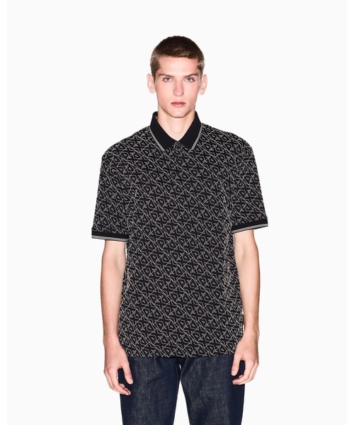 ARMANI EXCHANGE(アルマーニエクスチェンジ)の「【A|X アルマーニ エクスチェンジ】オールオーバージャカードロゴ 半袖ポロシャツ/REGULAR(ポロシャツ・メンズ・ブラック・LARGE/MEDIUM/SMALL/X-LARGE/X-SMALL)」の1枚目の写真