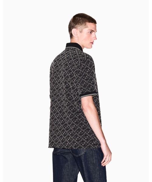 ARMANI EXCHANGE(アルマーニエクスチェンジ)の「【A|X アルマーニ エクスチェンジ】オールオーバージャカードロゴ 半袖ポロシャツ/REGULAR(ポロシャツ・メンズ・ブラック・LARGE/MEDIUM/SMALL/X-LARGE/X-SMALL)」の2枚目の写真