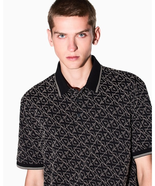 ARMANI EXCHANGE(アルマーニエクスチェンジ)の「【A|X アルマーニ エクスチェンジ】オールオーバージャカードロゴ 半袖ポロシャツ/REGULAR(ポロシャツ・メンズ・ブラック・LARGE/MEDIUM/SMALL/X-LARGE/X-SMALL)」の6枚目の写真