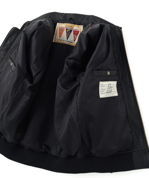 AVIREX（アヴィレックス）の「《WEB&DEPOT限定》LIGHT SIGNATURE VARSITY JACKET / ライト シグネチャー バーシティ ジャケット / AVIREX / アヴィレックス（スタジャン・メンズ・ブラウン/ブラック・MEDIUM/LARGE/X-LARGE/XX-LARGE）」の5枚目の写真