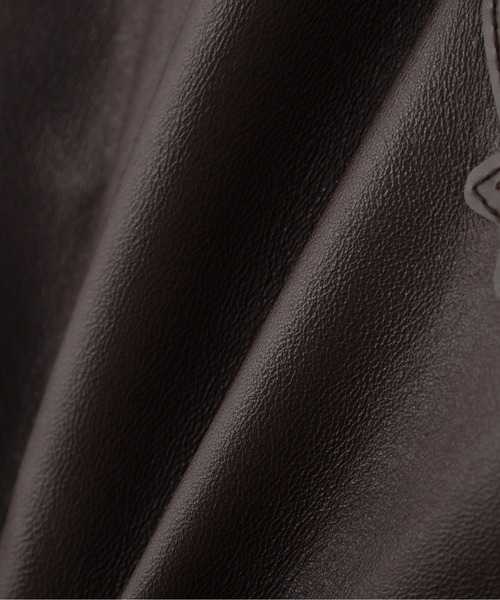 AVIREX（アヴィレックス）の「《WEB&DEPOT限定》LIGHT SIGNATURE VARSITY JACKET / ライト シグネチャー バーシティ ジャケット / AVIREX / アヴィレックス（スタジャン・メンズ・ブラウン/ブラック・MEDIUM/LARGE/X-LARGE/XX-LARGE）」の9枚目の写真