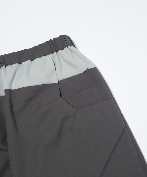 F/CE. （エフシーイー）の「F/CE. AEROFLEX PIPING PANTS / エフシーイー  エアロフレックス パイピングパンツ（その他パンツ・メンズ・ブラック/グレー・SMALL/MEDIUM/LARGE/X-LARGE）」の12枚目の写真