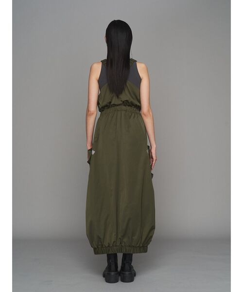UN3D.(アンスリード)の「COCOON JUMPER DRESS / コクーンジャンパードレス(ワンピース・レディース・カーキ/グレー/ブラック・38/36)」の12枚目の写真