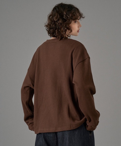 セール】SILVER BUTTON HENRY NECK THERMAL LONG SLEEVE T-SHIRT