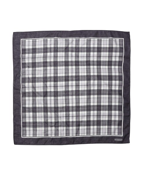 MACKINTOSH PHILOSOPHY（ﾏｯｷﾝﾄｯｼｭ ﾌｨﾛｿﾌｨｰ）の「ハウスチェックプリント　ネッカチーフ（ストール/ショール・メンズ・ベージュ系その他4/グレー・FREE）」の2枚目の写真