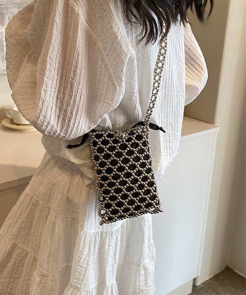 Mignonjour(ミニョンジュール)の「Mignonjour/パールビーズミニショルダー M2811(ショルダーバッグ・レディース・ホワイト/ブラック・FREE)」の2枚目の写真