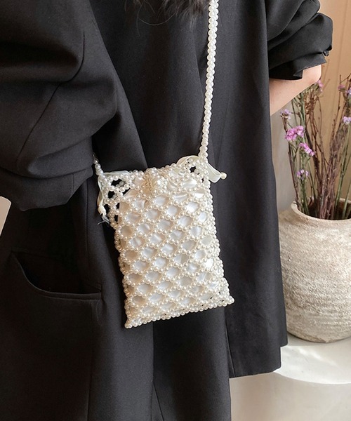 Mignonjour(ミニョンジュール)の「Mignonjour/パールビーズミニショルダー M2811(ショルダーバッグ・レディース・ホワイト/ブラック・FREE)」の5枚目の写真