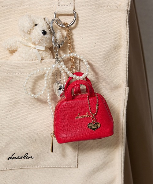 dazzlin（ダズリン）の「【dazzlin/ダズリン】熊チャーム　リボンチャーム付き　キャンバス　デニム　縦型トートバッグ　推し活バッグ（トートバッグ・レディース・ブラック/ワンウォッシュ/アイボリー・FREE）」の8枚目の写真