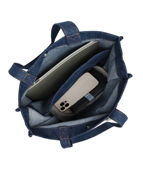 dazzlin（ダズリン）の「【dazzlin/ダズリン】熊チャーム　リボンチャーム付き　キャンバス　デニム　縦型トートバッグ　推し活バッグ（トートバッグ・レディース・ブラック/ワンウォッシュ/アイボリー・FREE）」の13枚目の写真