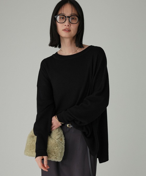 BABYLONE（バビロン）の「ボートネックポンチョニット（ニット/セーター・レディース・ダークブラウン/ベージュ/ブラック/チャコール/ホワイト・フリー）」の2枚目の写真