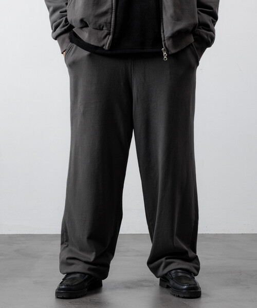 Firsthand（ファーストハンド）の「Firsthand/ファーストハンド 配色 スピンドル ワイドシルエット スウェットパンツ / 裾ドローコード / ダブルフェイス（スウェットパンツ・メンズ・グレー/チャコールグレー/ブラック・M/L）」の8枚目の写真